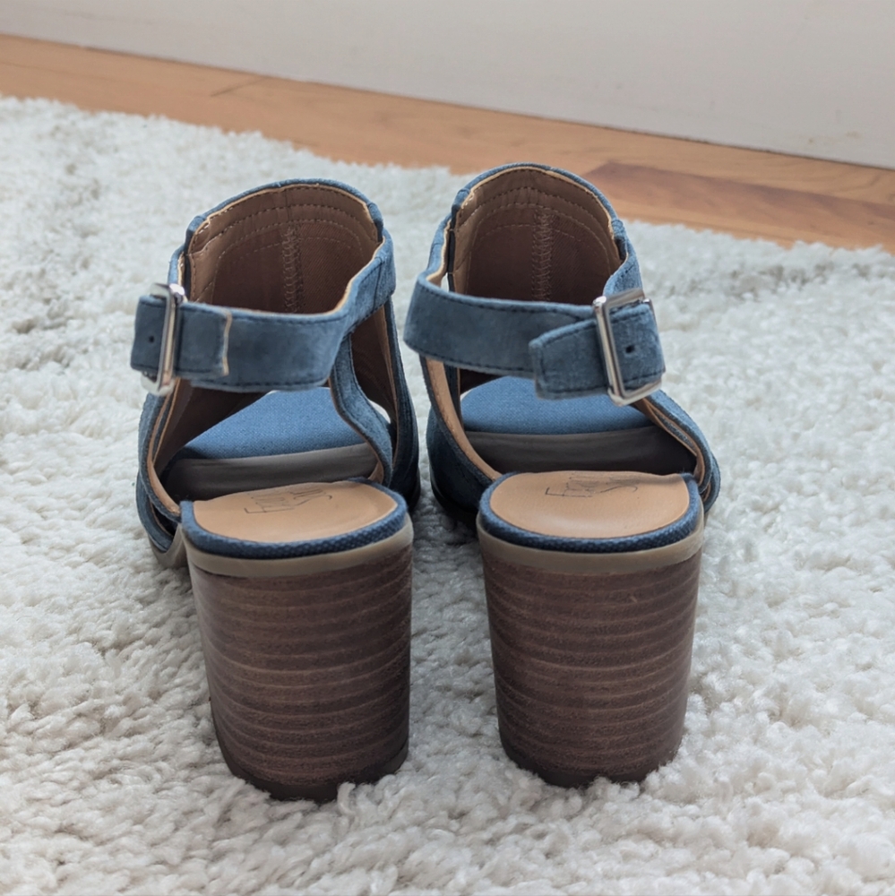 Franco Sarto Sandals - Women's 8M - Blue Suede. - NWOT - Picture 8 of 8